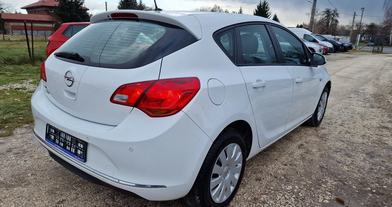 Opel Astra cena 30900 przebieg: 127312, rok produkcji 2015 z Kraków małe 154